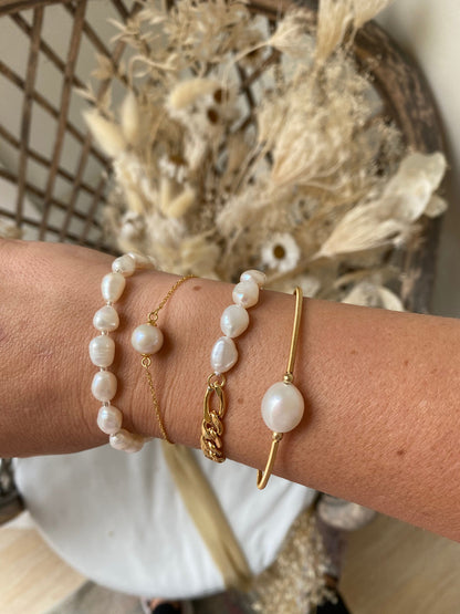 Parlor Pearl Bracelet