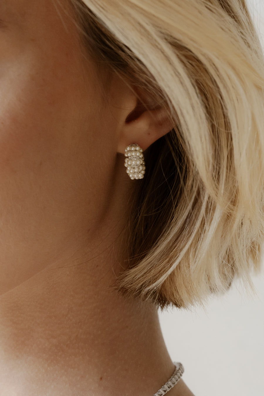 Millie Mini Pearl Hoops